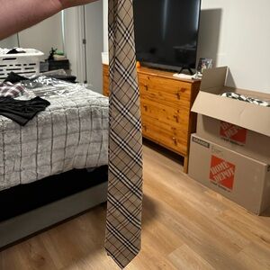 Men’s Burberry Tie